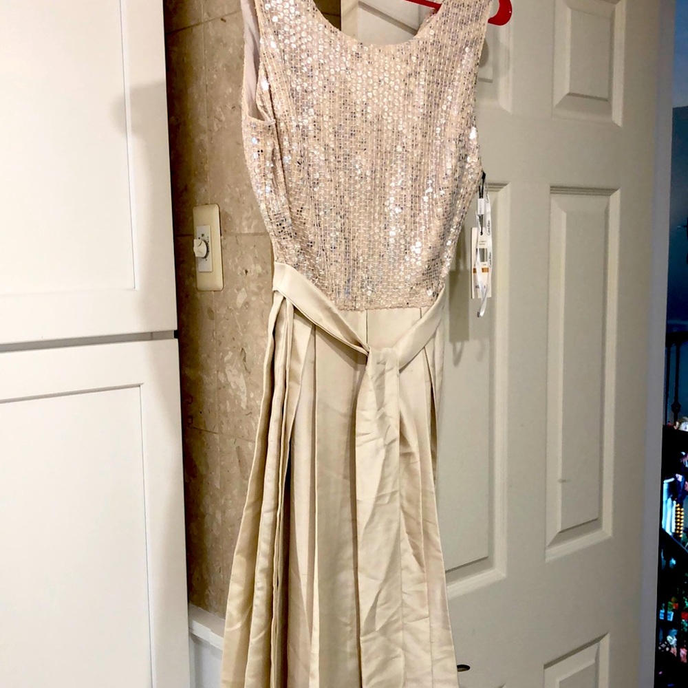 🌟Calvin Klein golden,  sparkly dress.  12. NWT
